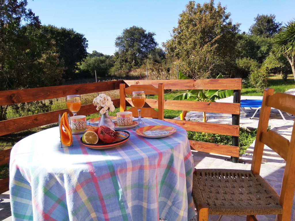 Sun terrace of Joleni Cottage 